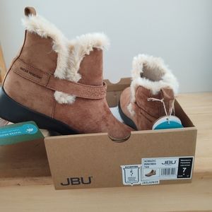 JBU by Jambu Nomadic Boots size 7 NWT